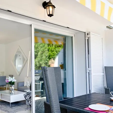 1408 - Luxury Two Bed Penthouse In El Presidente Apartment Estepona
