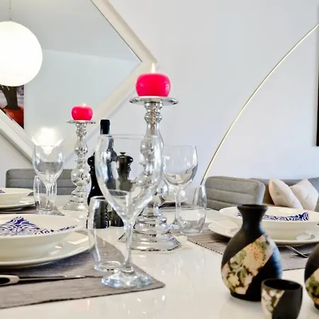 1408 - Luxury Two Bed Penthouse In El Presidente Estepona
